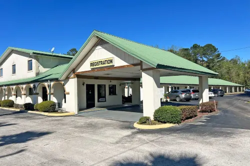 Scottish Inns Hotels in Richmond Hill