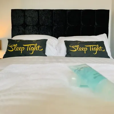 The Upper Gathering - Sleeps up to 9 Hôtels à : Altrincham