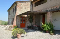 Apartment with Wonderful  View in the Crete Senesi