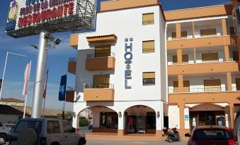 Hotel Flor de la Mancha - Housity
