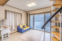 Gokseong Wild Flower Pension Hoteles en Gokseong-gun