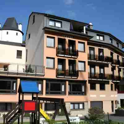 Hôtel du Commerce Hotel Exterior
