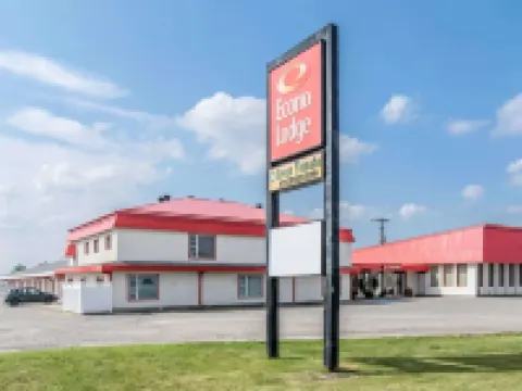 Econo Lodge Hotels in Timiskaming District