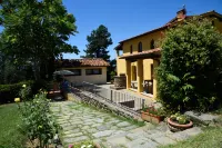 Comfortable Apartment in the Heart of the Tuscan Countryside Hotels near Sorgente dell'Acqua Zolfina