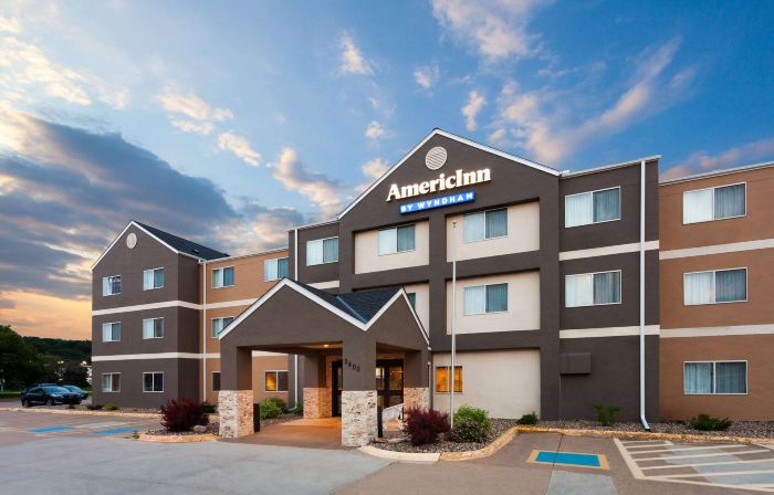 AmericInn by Wyndham Hudson