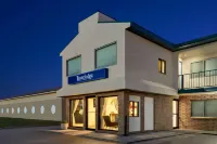 Travelodge by Wyndham Wall Hotels in Вол