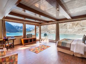 Luxus Hunza Attabad Lake Resort