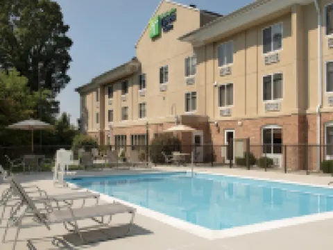 Holiday Inn Express & Suites HIGH POINT SOUTH by IHG Hotels in Archdale