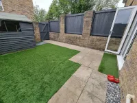Burnley Entire House 4-Bedrooms-Sleeps 6-Driveway Hotels near JD Sports