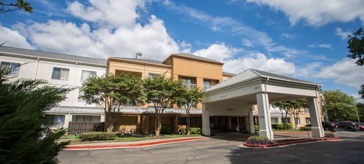 Courtyard Memphis East/Bill Morris Parkway Hotels in Memphis