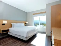 Hyatt Place Kelowna Hotels near Crawford