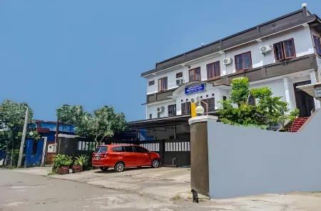 PENGINAPAN NURMEGA JAYA Отели в г. Cikembar