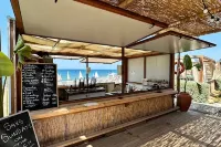Stylish apartment near the sea with direct pool access and top facilities