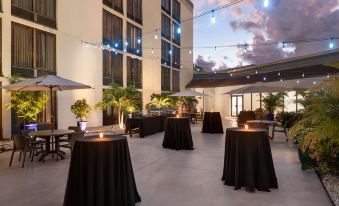 Doubletree by Hilton Fort Myers at Bell Tower Shops