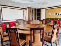 Tra Co Luxury Hotel