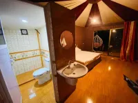 Wadi Rum Classic Camp Hotels near سيق برا