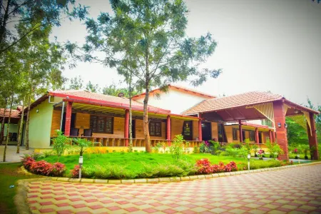 Water View Holiday Retreat