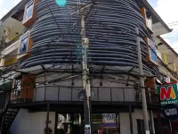 Borough Capsule Hostel Bali Hotel a 