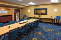 Courtyard Chicago Waukegan/Gurnee Hotels in Gurnee