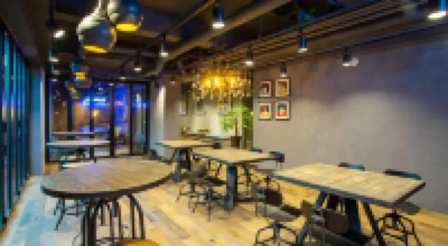 Moyen Hotel