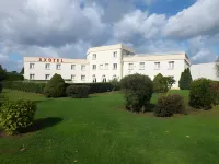 Ibis Styles Gien Hôtels à proximité de : Gomina bis coiffure