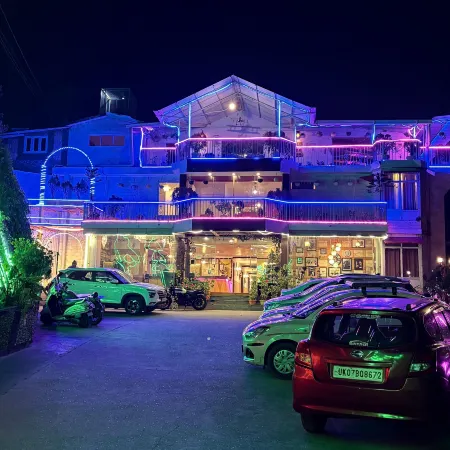 Hotel Sun N Snow Mussoorie