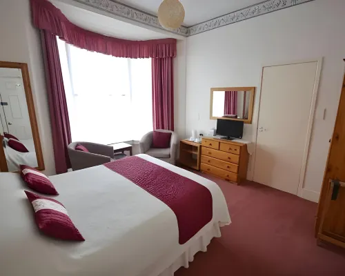 Lindholme Guest House Hotels in Tenby