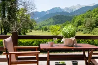 Natura Chalets - Mountain view