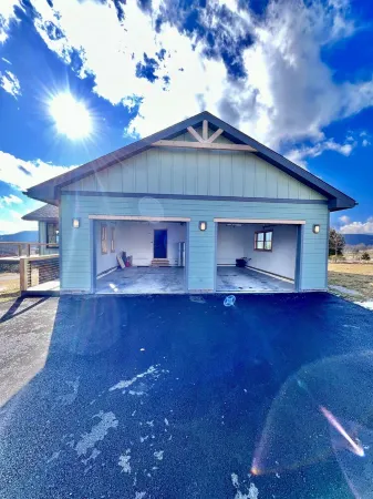 Modern Cabin Facing Canaan Valley Ski Slopes