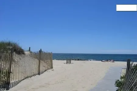 Stay in a TINY HOUSE!★0.4mi to Beach★Village★Restaurants★Pet Friendly ★ 2 bikes! Отели рядом с достопримечательностью «Парк Си Вью»