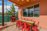 Views! Private Heated Pool + Spa + BBQ + Games + EV + High-speed Wifi