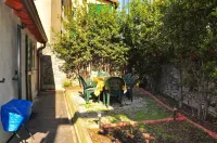 Town Centre Villa with Lake View Hotel a 