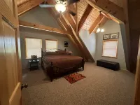 CHARMING & COZY CABIN IN BEAUTIFUL NC MOUNTAINS