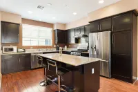 Cozy and Peaceful 3br/3.5bath. SF Bay Area 프리몬트 호텔