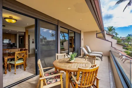 Makena Surf G205 - Exceptional Oceanview! Отели рядом с достопримечательностью «Онелоа Бич»