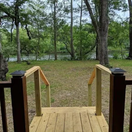 Serenity Springs On The Suwannee Cabin #1 Отели в г. Дикси