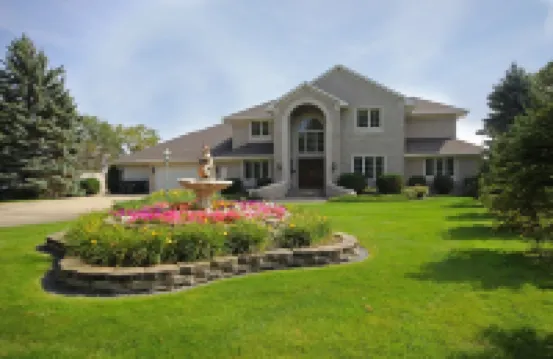 Lake Pointe Lodge: 6Br Lakefront Retreat w/ Free Pontoon, Dock & Firepit