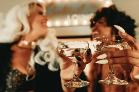 Magic Mushroom House Joshua Tree. Recently renovated, hot tub, 5 min from park!