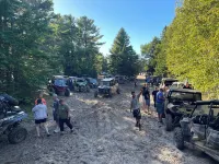 Cozy 2-bedroom house with WiFi in Paradise near restaurants and attractions