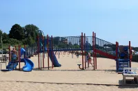 Waters Edge - Walking distance to everything!