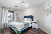 🌟Phoenix central location spacious 4bd sleeps 8 Hotels near Talking Stick Resort Amphitheatre - Phoenix