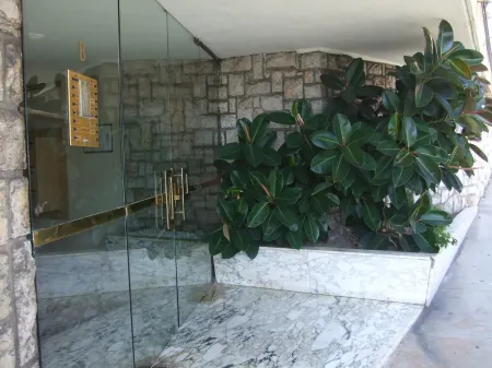 Luxury Apartment with superb sea views