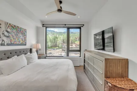 ELECTRIC PASS LODGE UNIT 405 IN SNOWMASS, COLORADO. SKI IN SKI OUT