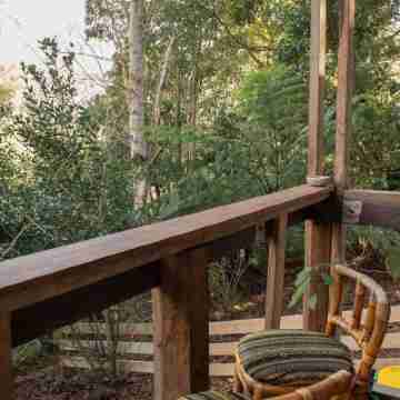 Violet's Cottage, 5 Minute Walk to the Heart of Emerald and Puffing Billy! Hotel Exterior