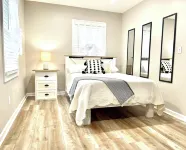 Central Location /3 Miles to Beech Bend & Wku /Garage / Firepit /King Bed /Games