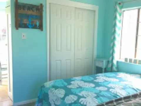 5 Minute Walk to Beach! 4 Br 2 Bath Gorgeous Private Classic California Bungalow Hotels in Grover Beach