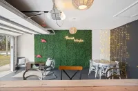 THIS MUST BE THE PLACE-House to Beach in 5 minutes