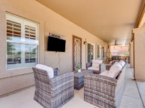 Backyard Luxury with Private Pool and Hot Tub on Golf Course Hotels in Avondale