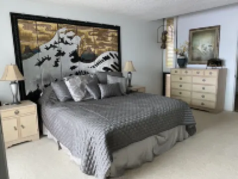 AC Unit 5 Stars Oceanfront Puu Poa in Princeville Kauai