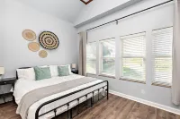 Downtown Condo w/ City Views • Walk to Streetcar